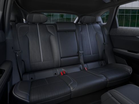 New 2025 Cadillac Optiq Sport 2 w/ LPO, ONYX Package image 41