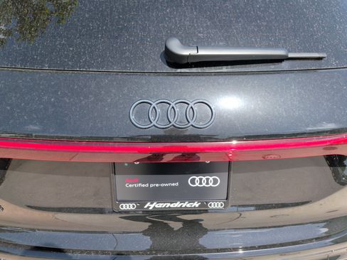 Certified 2025 Audi SQ6 e-tron Prestige w/ Black Optic Package AWD/4WD image 40