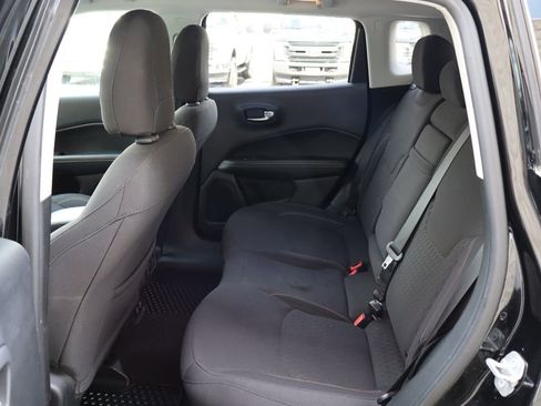 Used 2019 Jeep Compass Sport AWD/4WD image 12