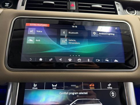 Used 2018 Land Rover Range Rover Sport HSE image 39