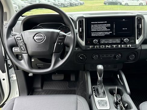New 2026 Nissan Frontier SV image 7