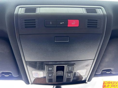 Used 2019 Volkswagen Golf 4-Door FWD image 27