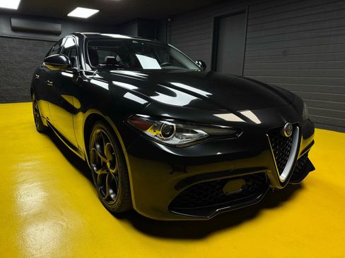 Used 2019 Alfa Romeo Giulia Ti Sport w/ Quick Order Package 22S Sport image 3