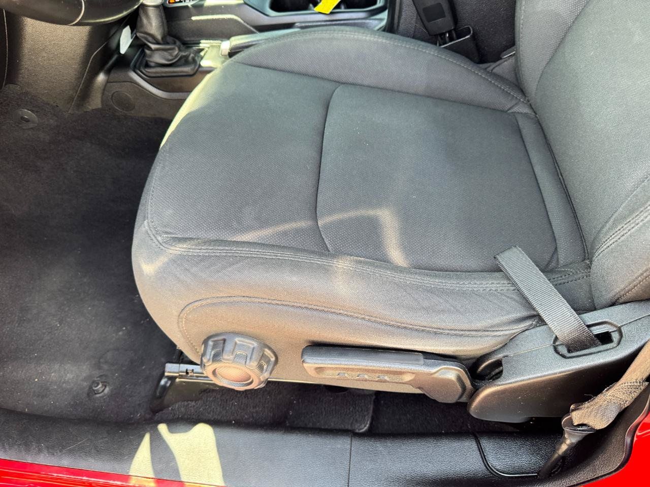 Used 2021 Jeep Wrangler Unlimited Sport AWD/4WD image 30