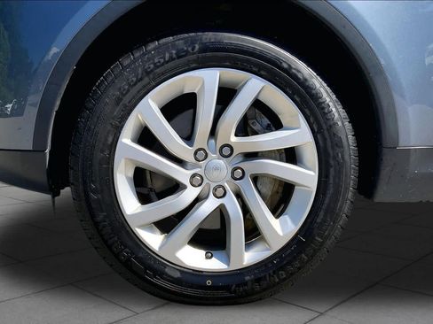 Used 2018 Land Rover Discovery HSE AWD/4WD image 11