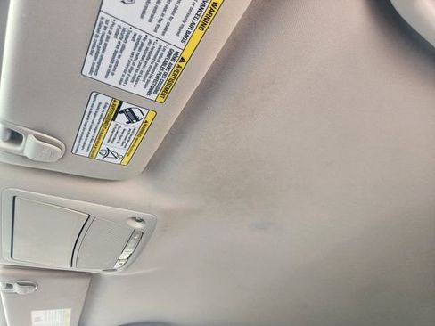 Used 2018 Nissan Murano S image 24