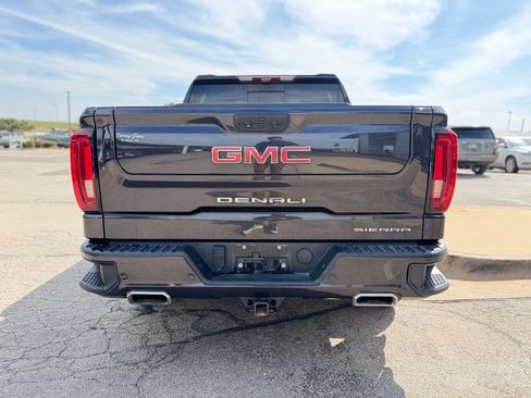Used 2023 GMC Sierra 1500 Denali w/ Technology Package AWD/4WD image 5
