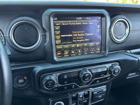 Used 2022 Jeep Wrangler Unlimited Rubicon 4xe image 10