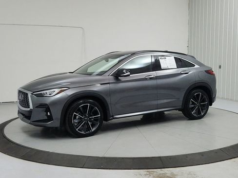 Used 2025 INFINITI QX55 Essential AWD/4WD image 3