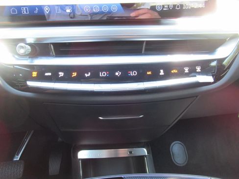 New 2026 Cadillac Lyriq Sport RWD image 27