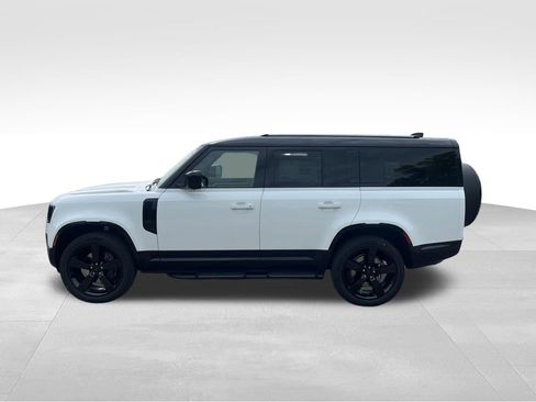 New 2026 Land Rover Defender 130 X-Dynamic SE AWD/4WD image 2