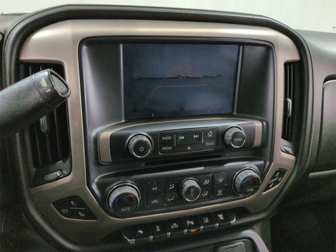 Used 2015 GMC Sierra 2500 Denali w/ Duramax Plus Package image 32