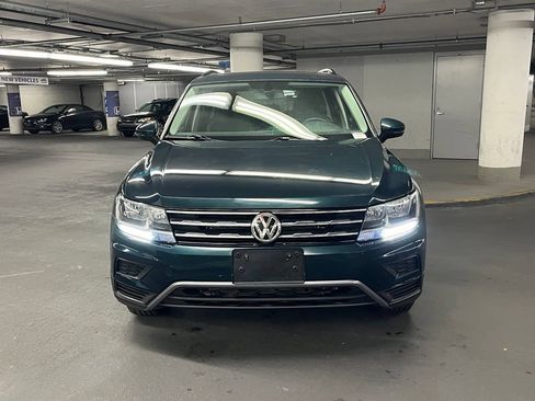 Used 2019 Volkswagen Tiguan SE w/ Panoramic Sunroof Package AWD/4WD image 30
