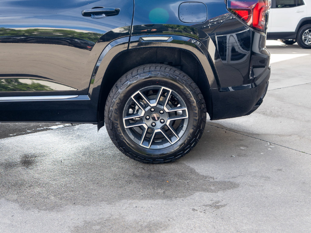 New 2027 GMC Terrain AT4 w/ Convenience Package III AWD/4WD image 29