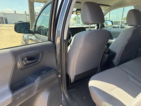 Used 2023 Toyota Tacoma SR AWD/4WD image 18
