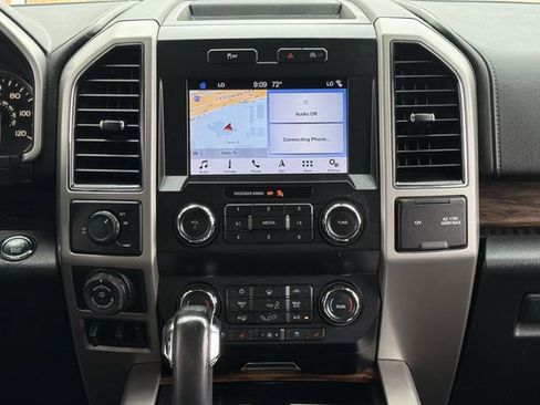 Used 2019 Ford F150 Lariat image 15