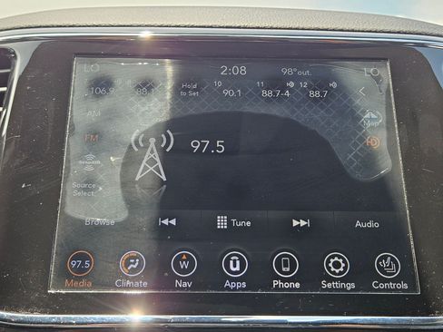 Used 2021 Jeep Grand Cherokee Limited RWD image 21