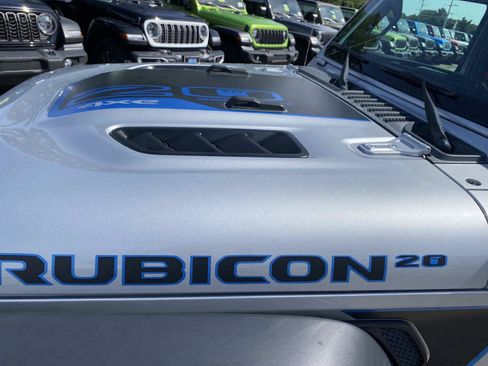 Certified 2023 Jeep Wrangler Unlimited Rubicon 4xe AWD/4WD image 11