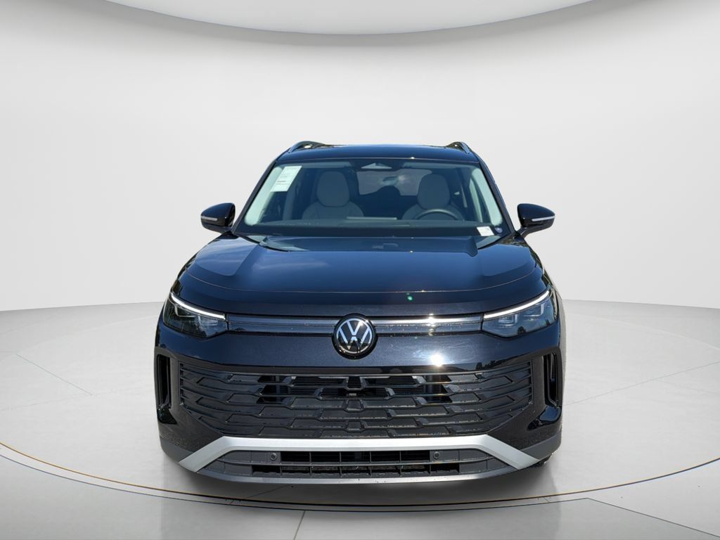 New 2026 Volkswagen Tiguan SE AWD/4WD image 2