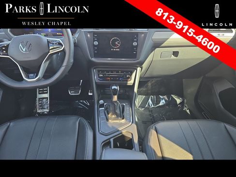 Used 2022 Volkswagen Tiguan SE R-Line image 13