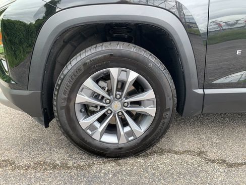 Used 2025 Chevrolet Equinox LT w/ Safety and Technology Package AWD/4WD image 33
