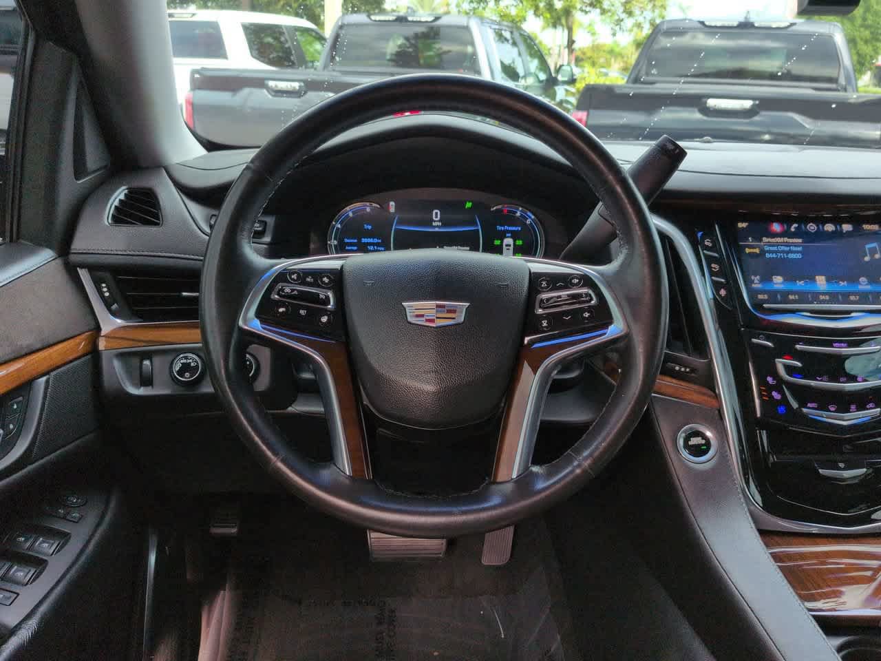 Used 2016 Cadillac Escalade ESV Luxury AWD/4WD image 16