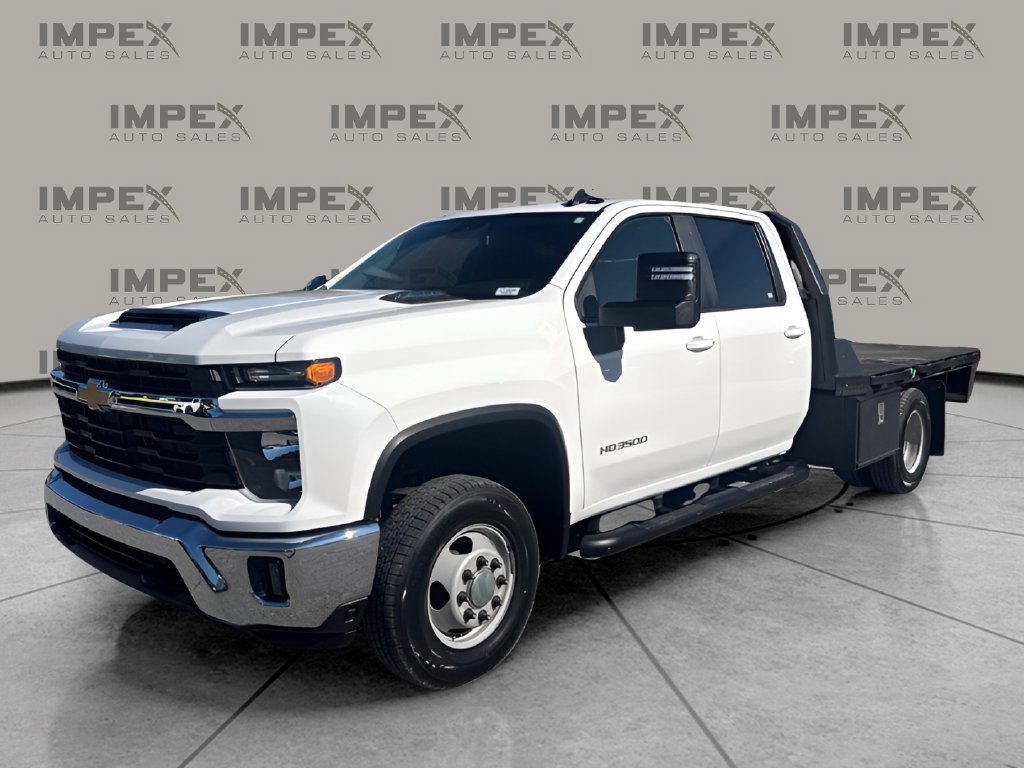 Used 2024 Chevrolet Silverado 3500 LT w/ Convenience Package AWD/4WD image 1