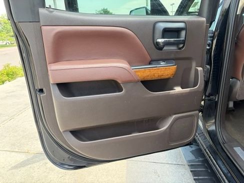 Used 2014 Chevrolet Silverado 1500 High Country w/ High Country Premium Package AWD/4WD image 46