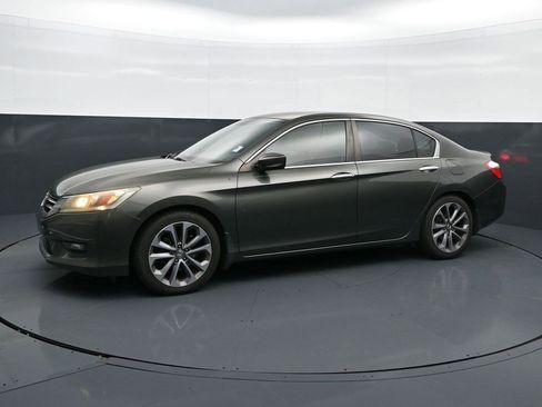 Used 2014 Honda Accord Sport image 4