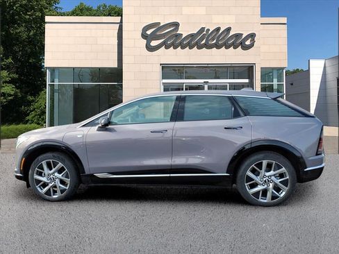 New 2026 Cadillac Optiq Luxury 1 image 2