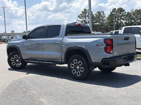 Used 2023 Chevrolet Colorado Z71 w/ Z71 Convenience Package 2 AWD/4WD image 10