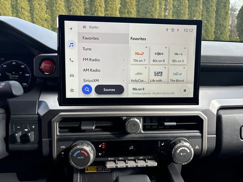 Used 2025 Toyota 4Runner TRD Off-Road Premium image 25