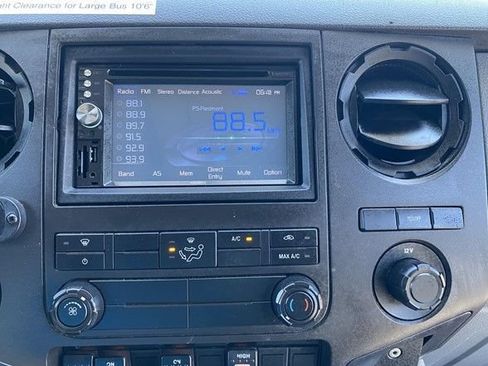 Used 2014 Ford F550 2WD Regular Cab Super Duty image 24