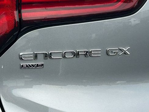 Used 2025 Buick Encore GX Sport Touring w/ Advanced Technology Package AWD/4WD image 5
