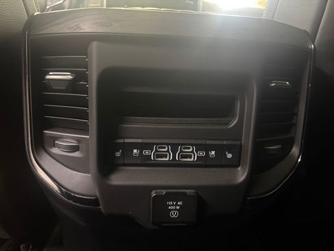 Used 2025 RAM 1500 Limited AWD/4WD image 15