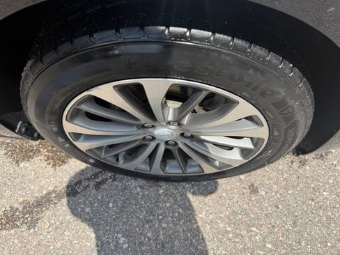 Used 2019 Buick LaCrosse Preferred FWD image 4