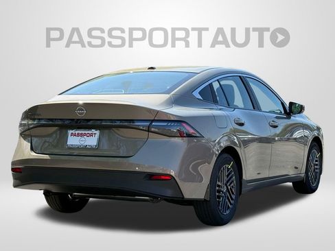 New 2026 Nissan Sentra SV w/ SV Convenience Package FWD image 6