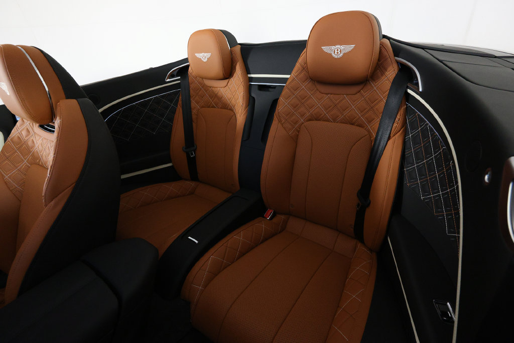 Used 2024 Bentley Continental GT Mulliner AWD/4WD image 17