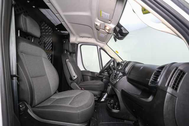 Used 2025 RAM ProMaster 2500 w/ U-Haul Equipment Group FWD image 15