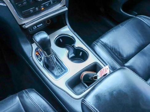 Used 2017 Jeep Grand Cherokee Limited image 40