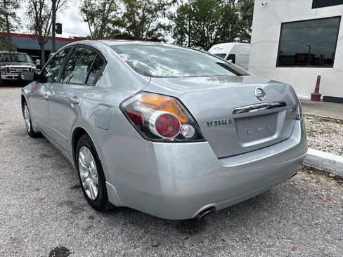 Used 2009 Nissan Altima 2.5 S FWD image 11