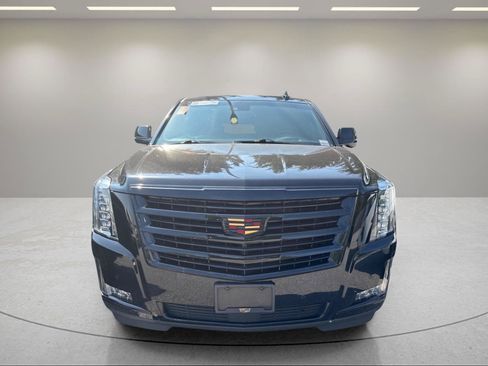 Used 2019 Cadillac Escalade Platinum AWD/4WD image 23