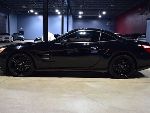 Used 2014 Mercedes-Benz SL 550 image 7