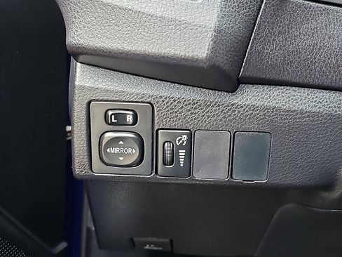 Used 2016 Toyota Corolla S image 24