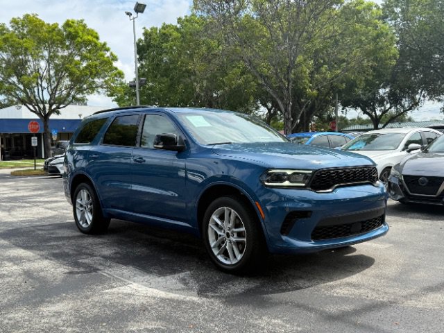 Used 2025 Dodge Durango GT AWD/4WD image 3