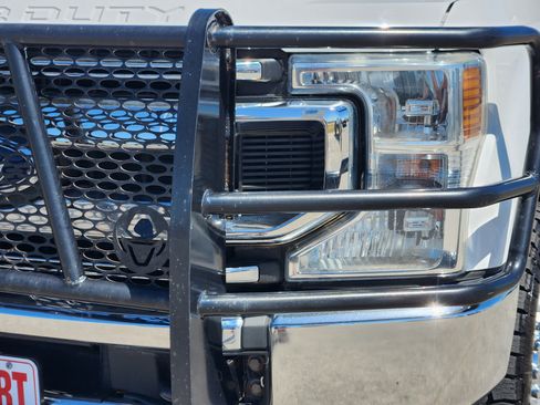 Used 2022 Ford F250 XL w/ STX Appearance Package AWD/4WD image 8
