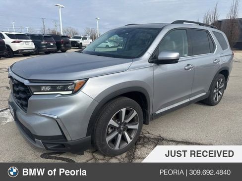 Used 2023 Honda Pilot Touring image 8