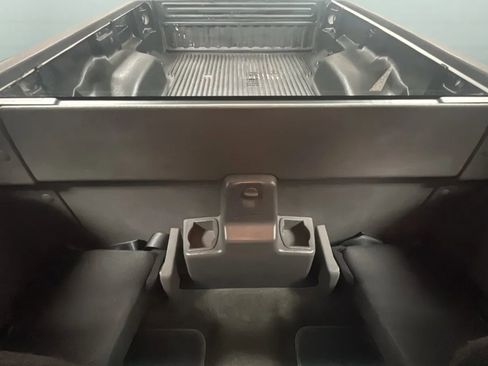 Used 2011 Ford Ranger XLT RWD image 17