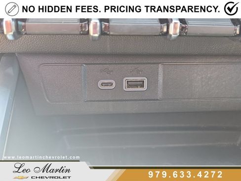 Used 2025 Chevrolet Colorado ZR2 w/ Technology Package AWD/4WD image 29