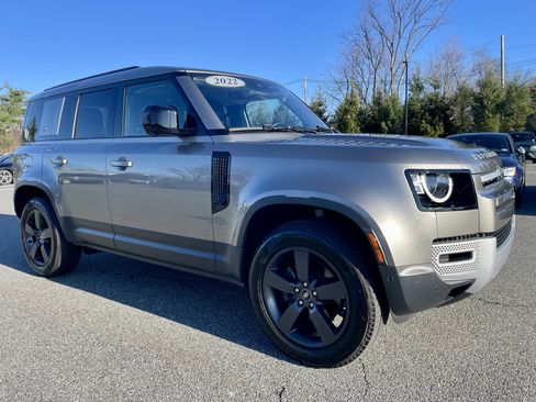 Used 2022 Land Rover Defender 110 S image 3